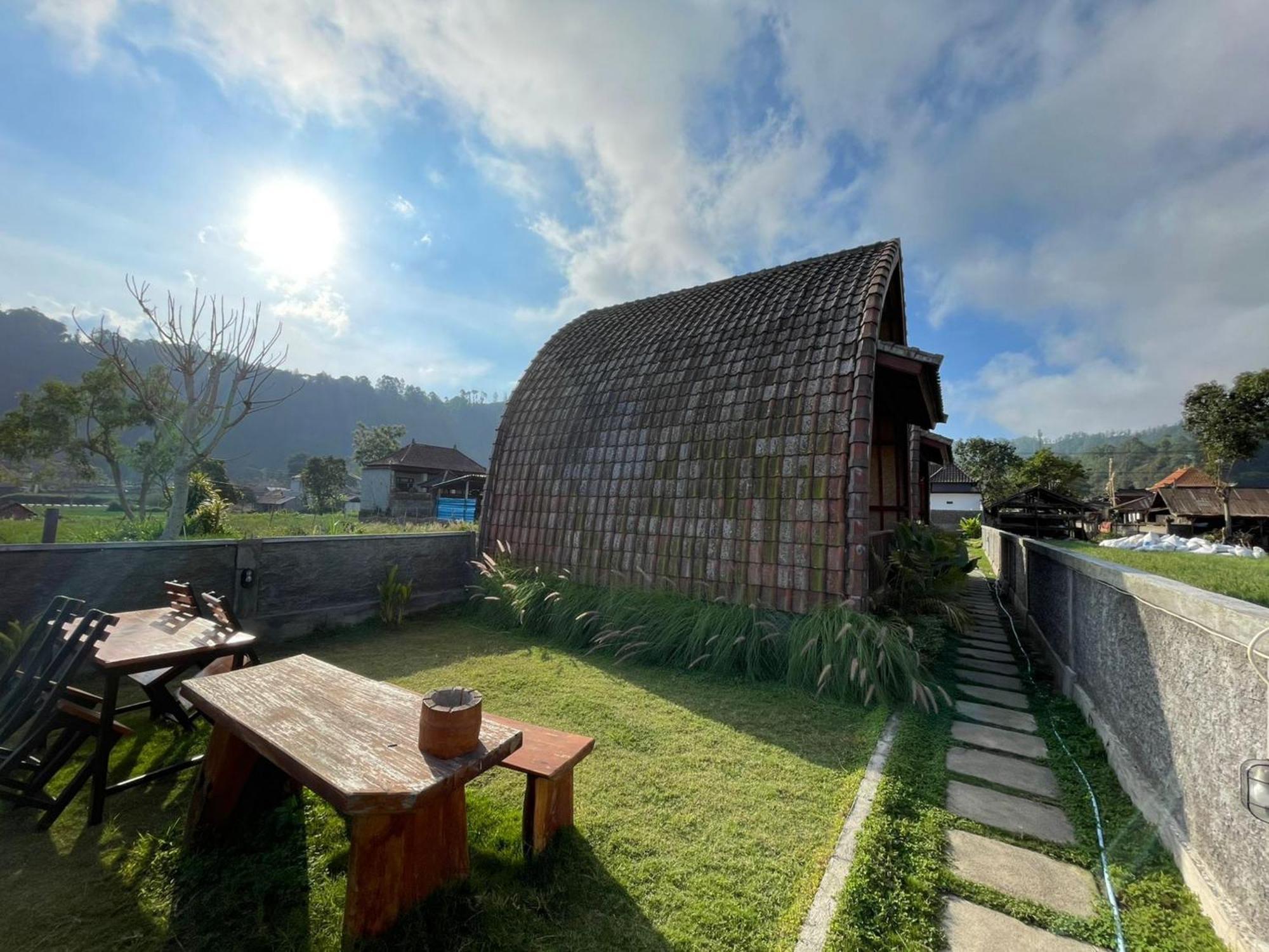 Volcano Cabins Kubupenlokan Екстериор снимка